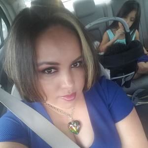 Meet your Posher, Nohemi